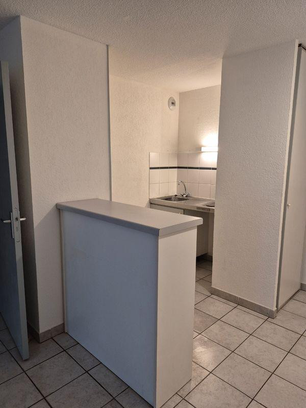 
                                                Location
                                                 A louer T2 Quartier Estanove Montpellier