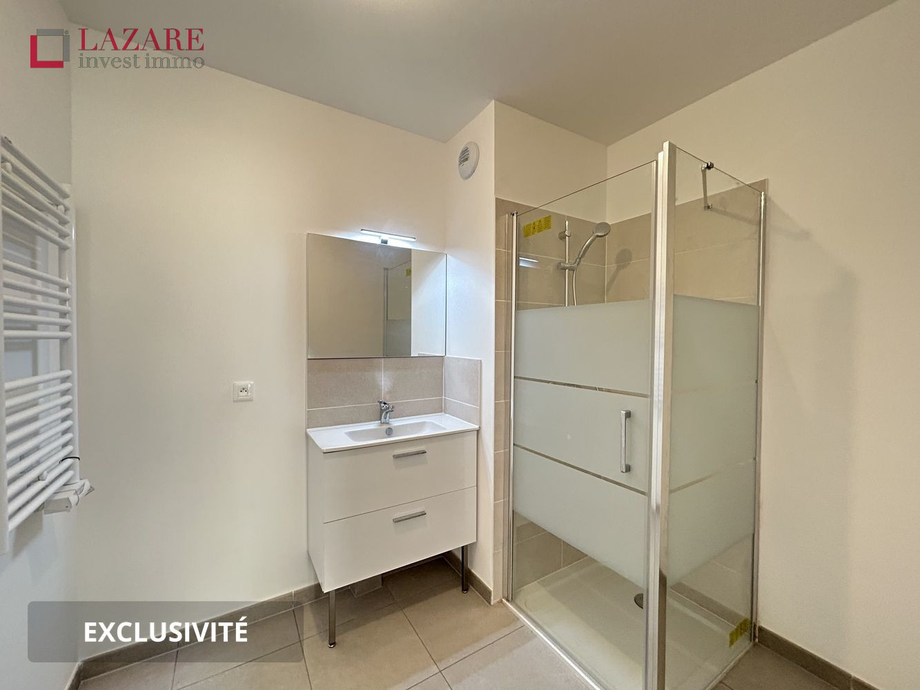 
                                                Location
                                                 A LOUER T2 récent