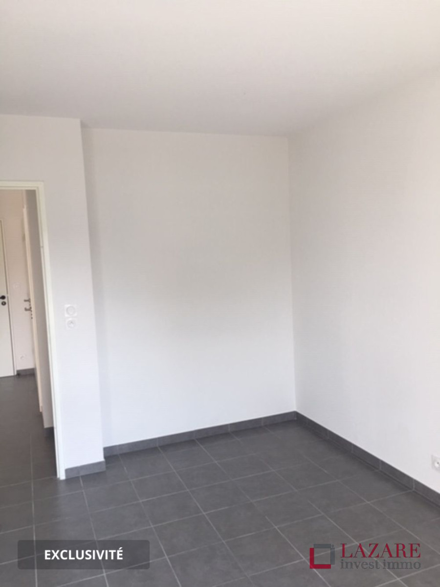 
                                                Location
                                                 A LOUER T2 RECENT AVEC PARKING