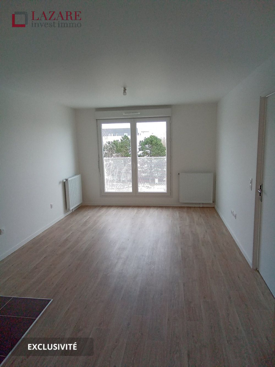 
                                                Location
                                                 A LOUER T2 récent avec parking