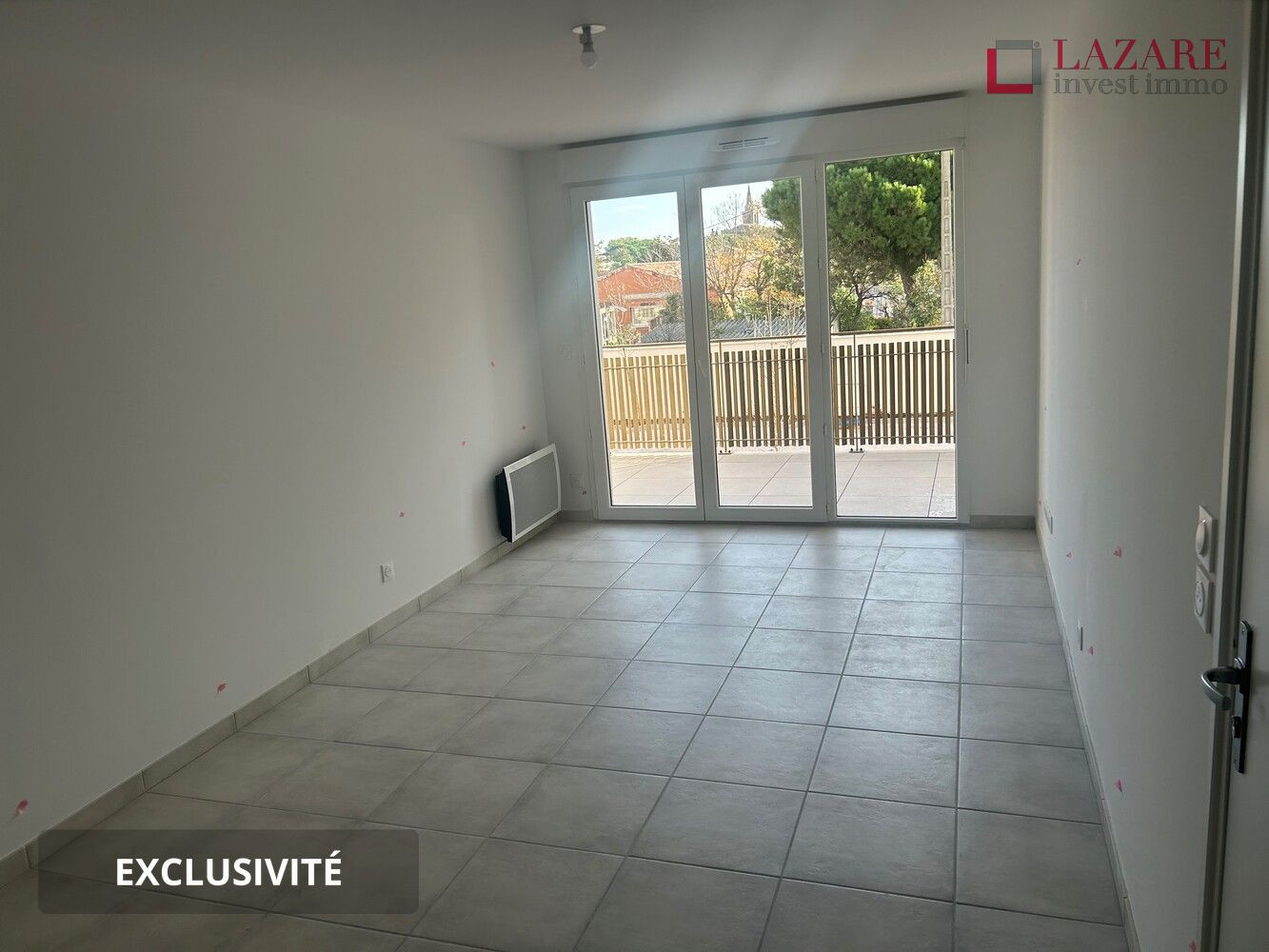 
                                                Location
                                                 A LOUER T2 récent avec terrasse