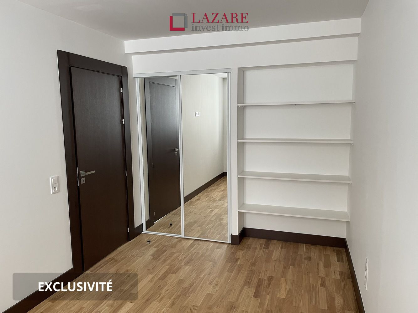 
                                                Location
                                                 A LOUER T2 refait à neuf avec parking