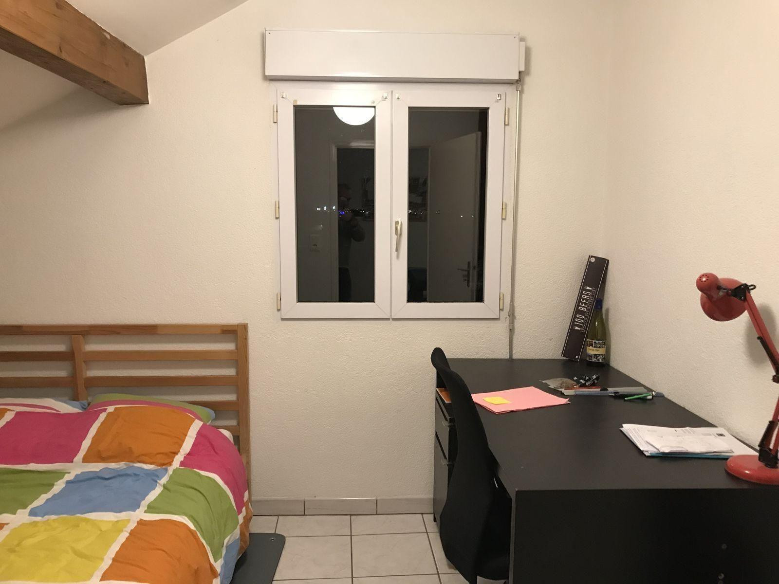 
                                                Location
                                                 A louer t3