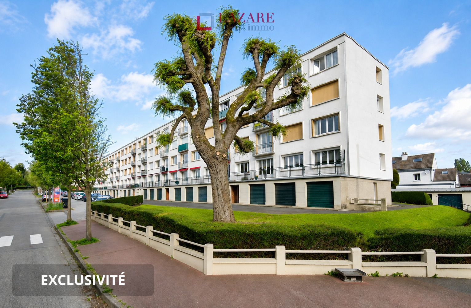 
                                                Location
                                                 A LOUER T3