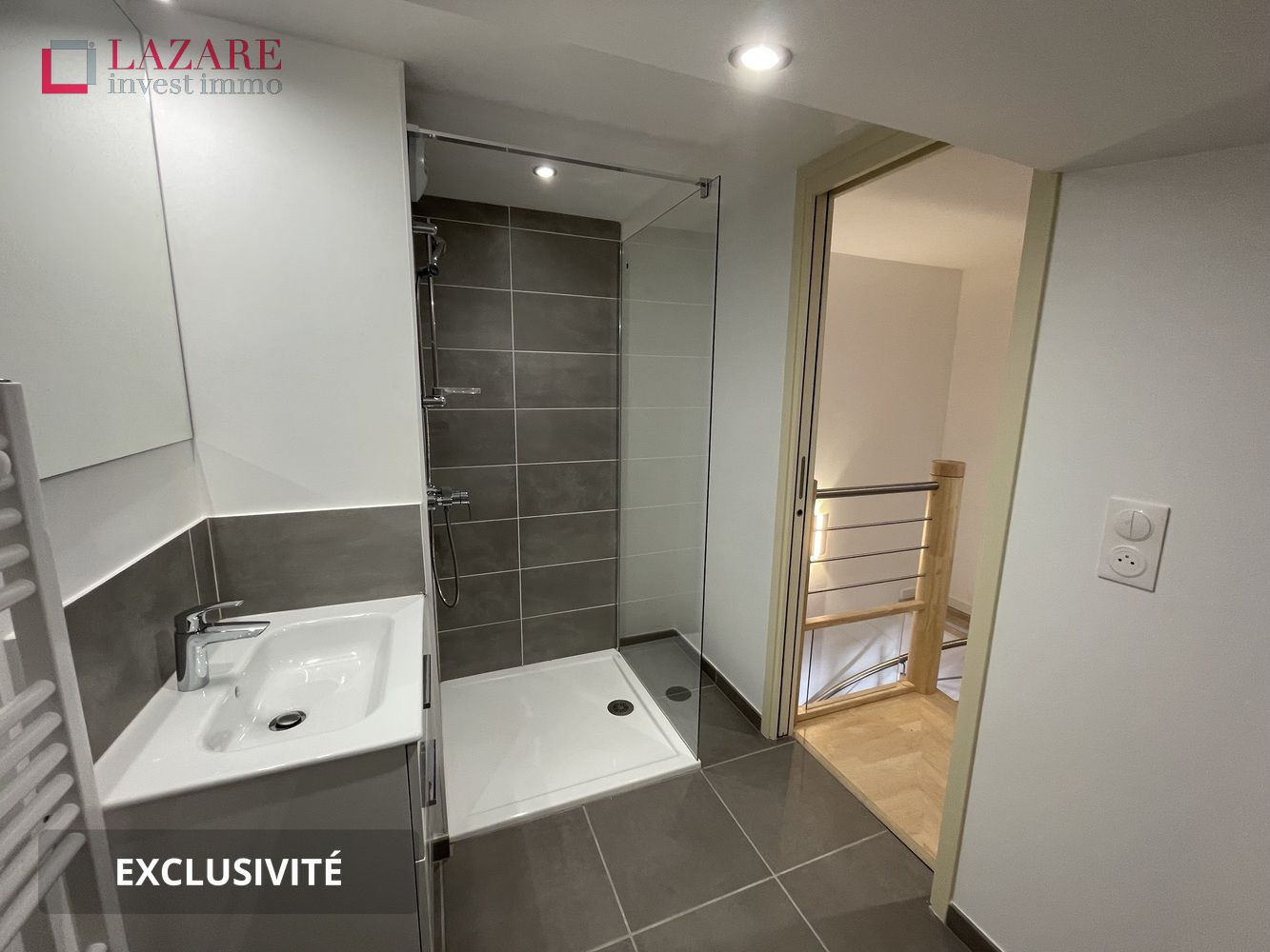 
                                                Location
                                                 A LOUER T3 Duplex récent avec parking et cave