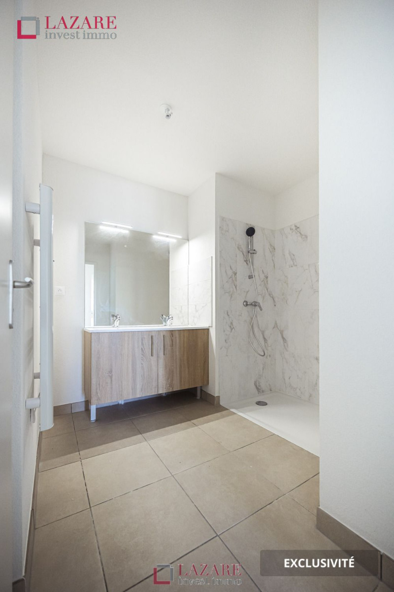 
                                                Location
                                                 A LOUER T3 neuf dernier étage avec terrasse