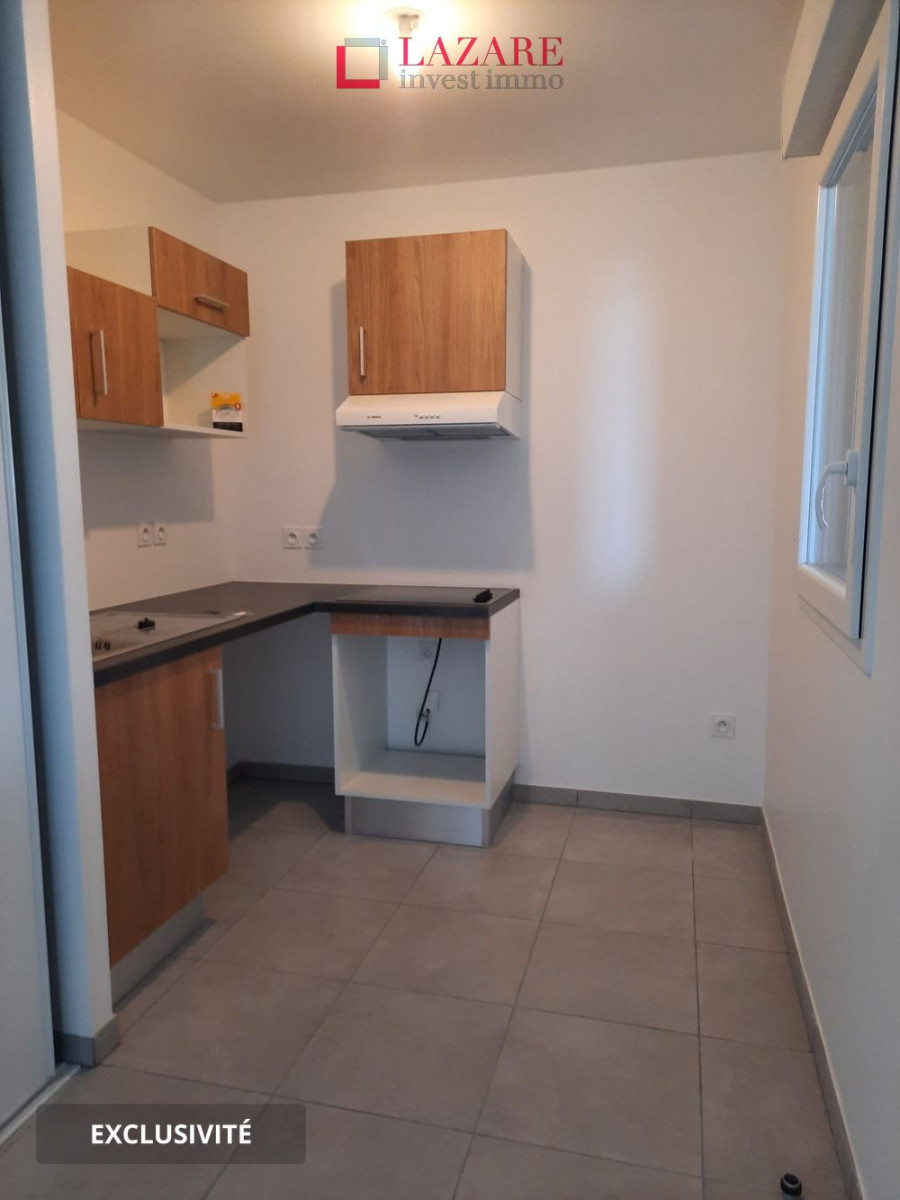 
                                                Location
                                                 A LOUER T3 récent avec 2 parkings