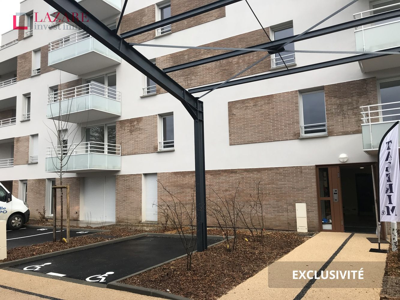 
                                                Location
                                                 A LOUER T3 récent avec 2 parkings