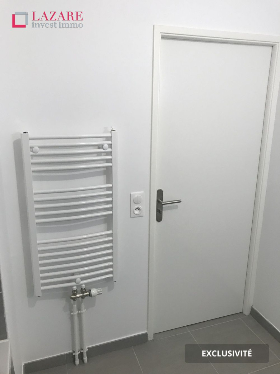 
                                                Location
                                                 A LOUER T3 récent avec 2 parkings