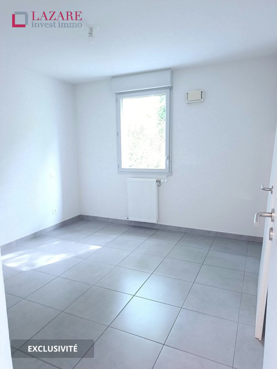 
                                                Location
                                                 A LOUER T3 récent avec 2 parkings