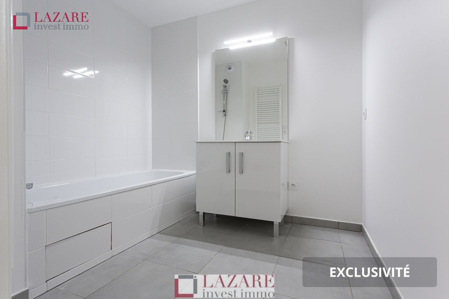 
                                                Location
                                                 A LOUER T3 récent avec balcon- double parking