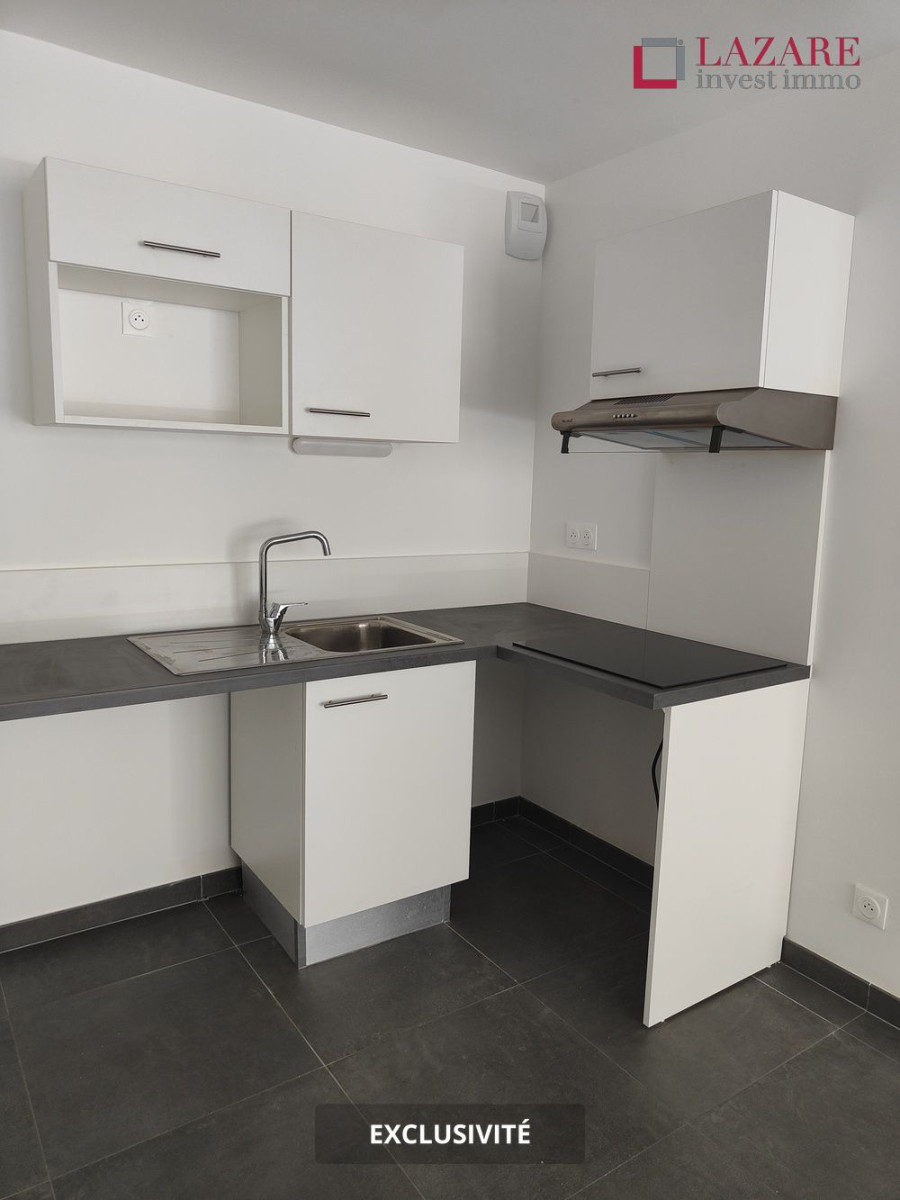 
                                                Location
                                                 A LOUER T3 récent avec balcon et  parking