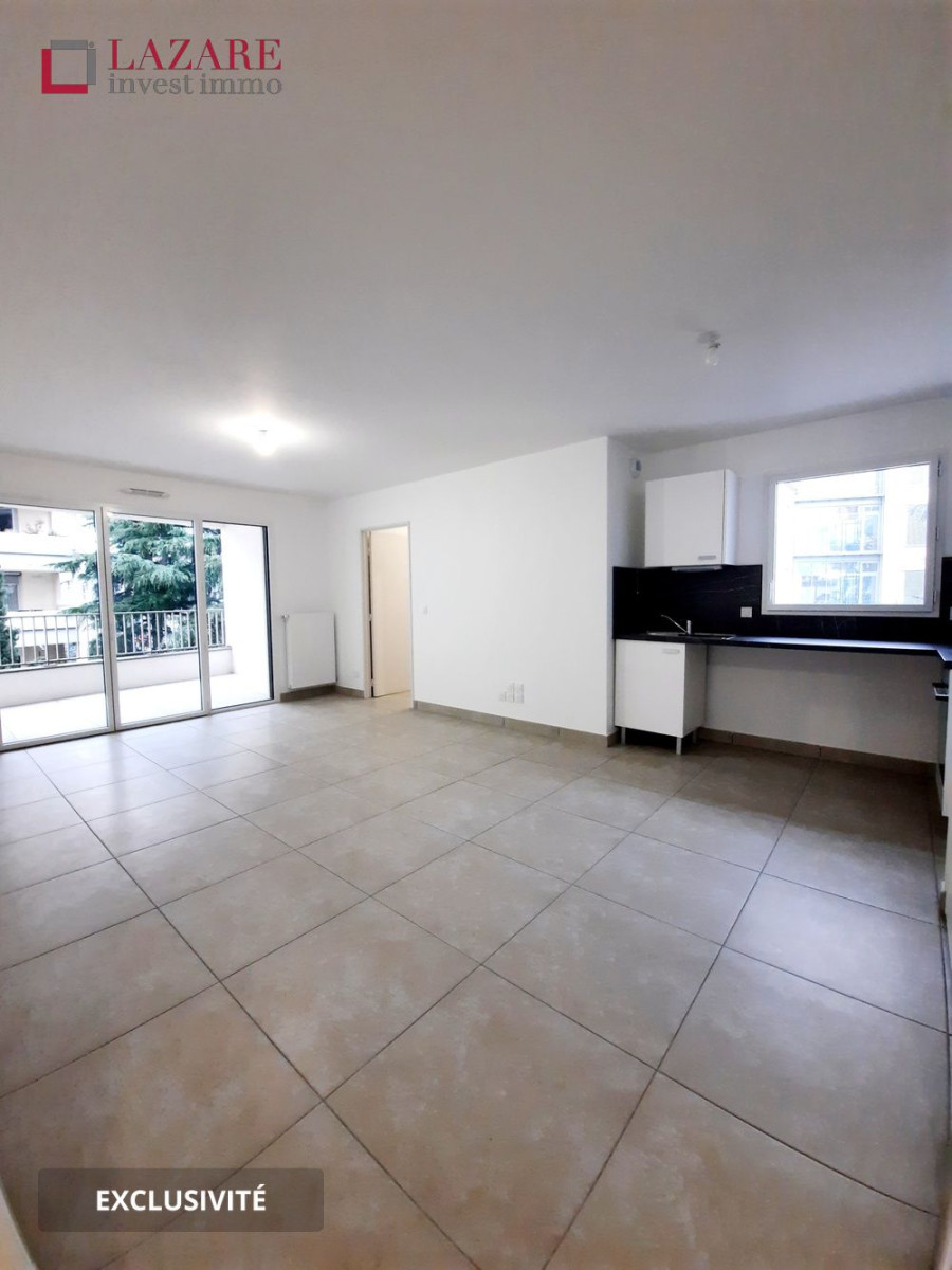 
                                                Location
                                                 A LOUER T3 récent avec garage fermé