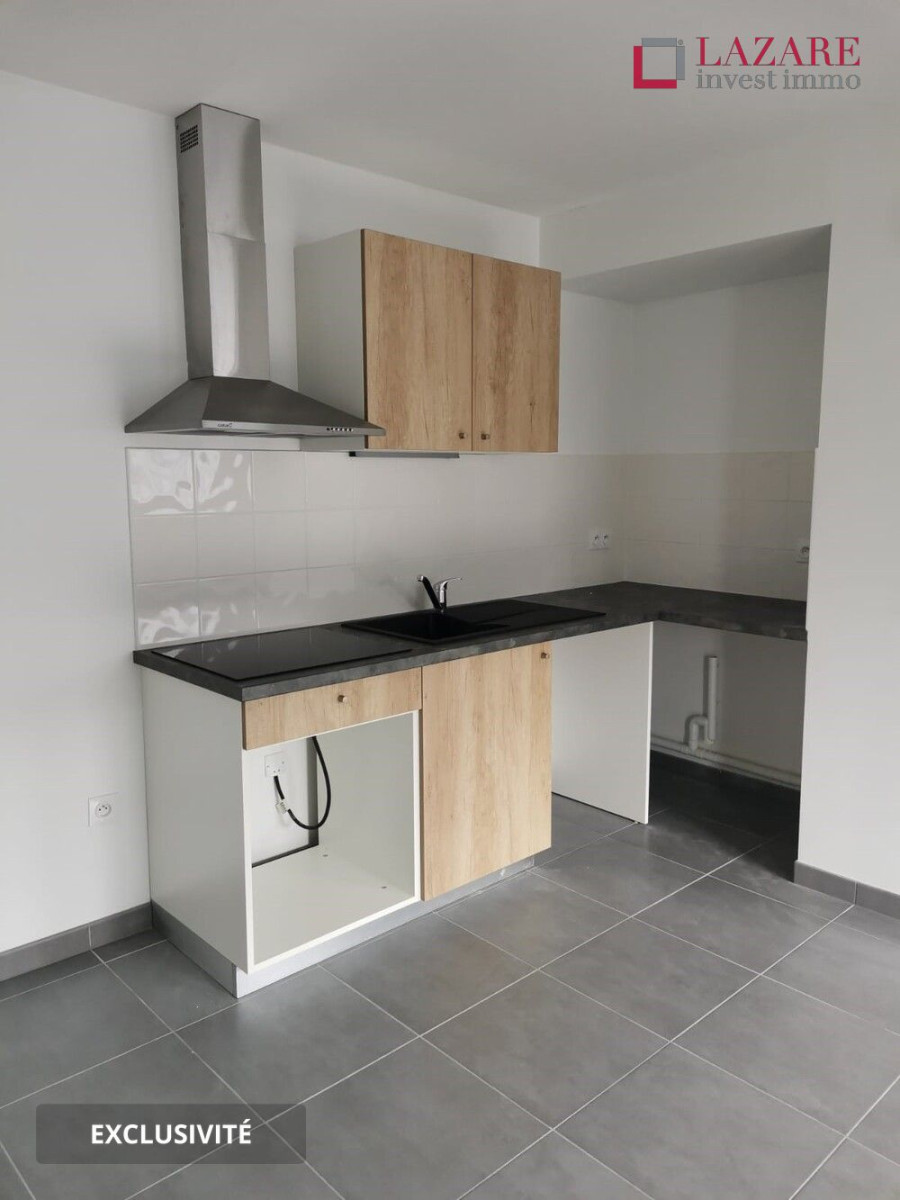 
                                                Location
                                                 A LOUER T3 récent avec parking