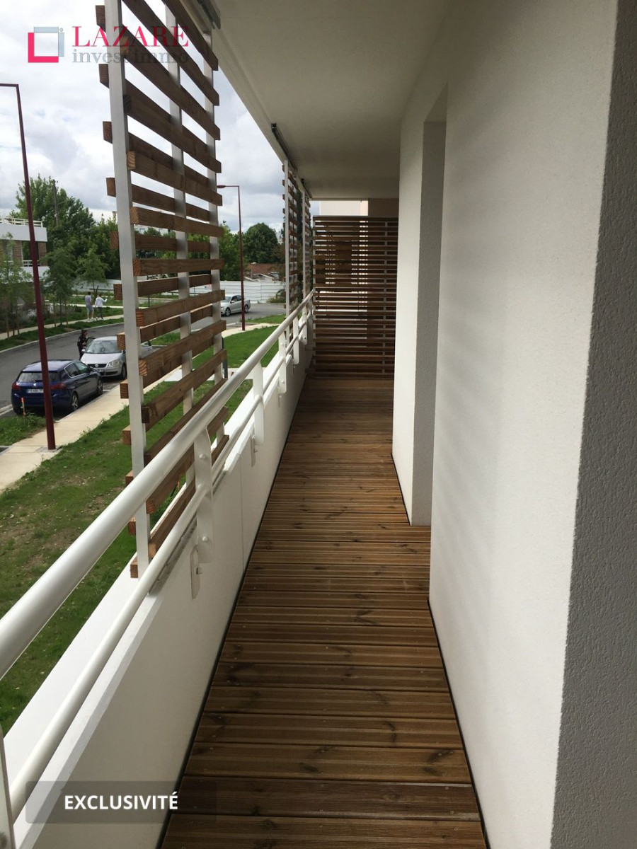 
                                                Location
                                                 A LOUER T3 récent avec parking