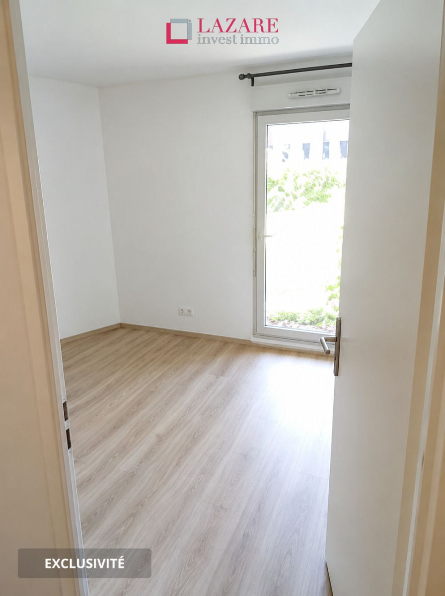 
                                                Location
                                                 A LOUER T3 récent avec parking