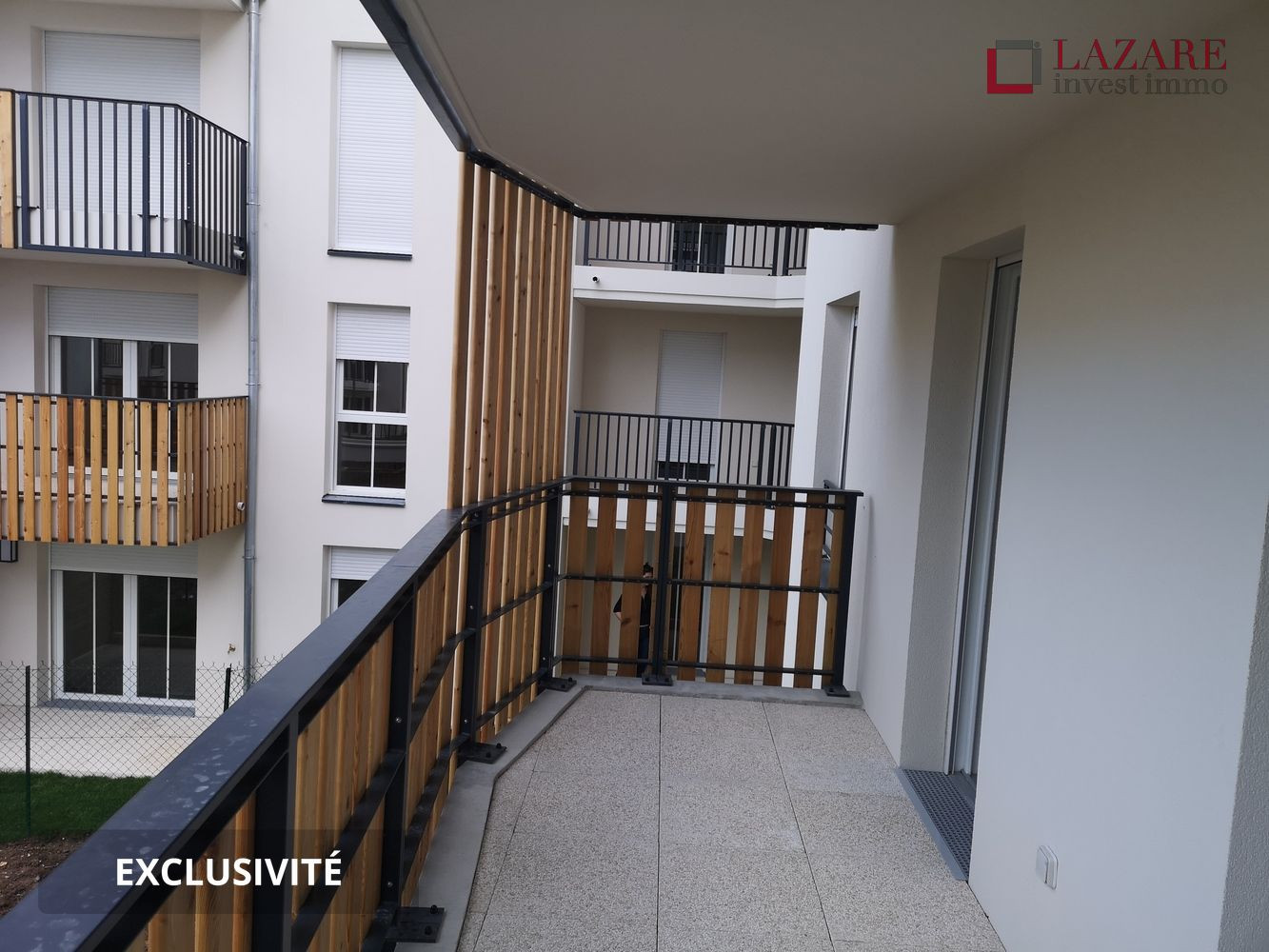 
                                                Location
                                                 A LOUER T3 récent avec parking et cave