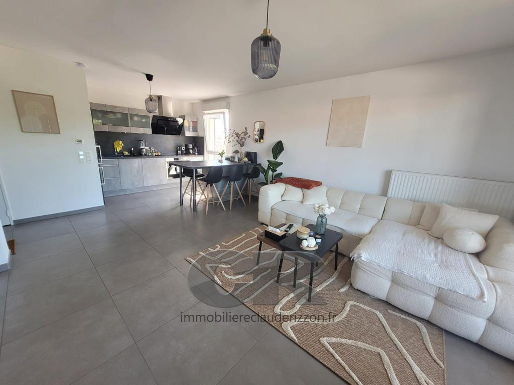 
                                                Location
                                                 A LOUER - T3 - WOIPPY