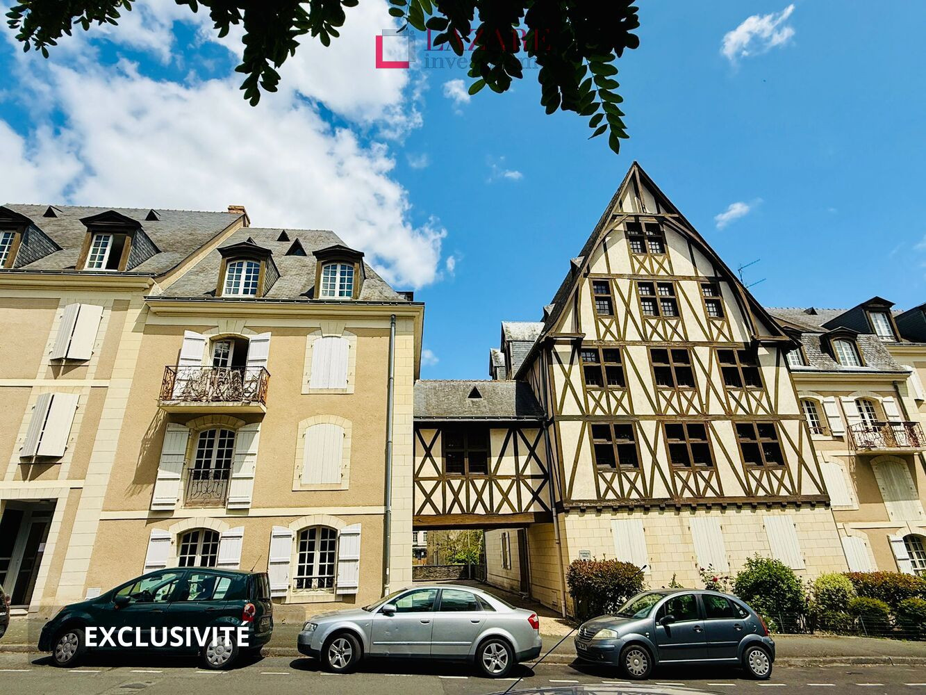 
                                                Location
                                                 A LOUER T4 meublé refait à neuf avec parking