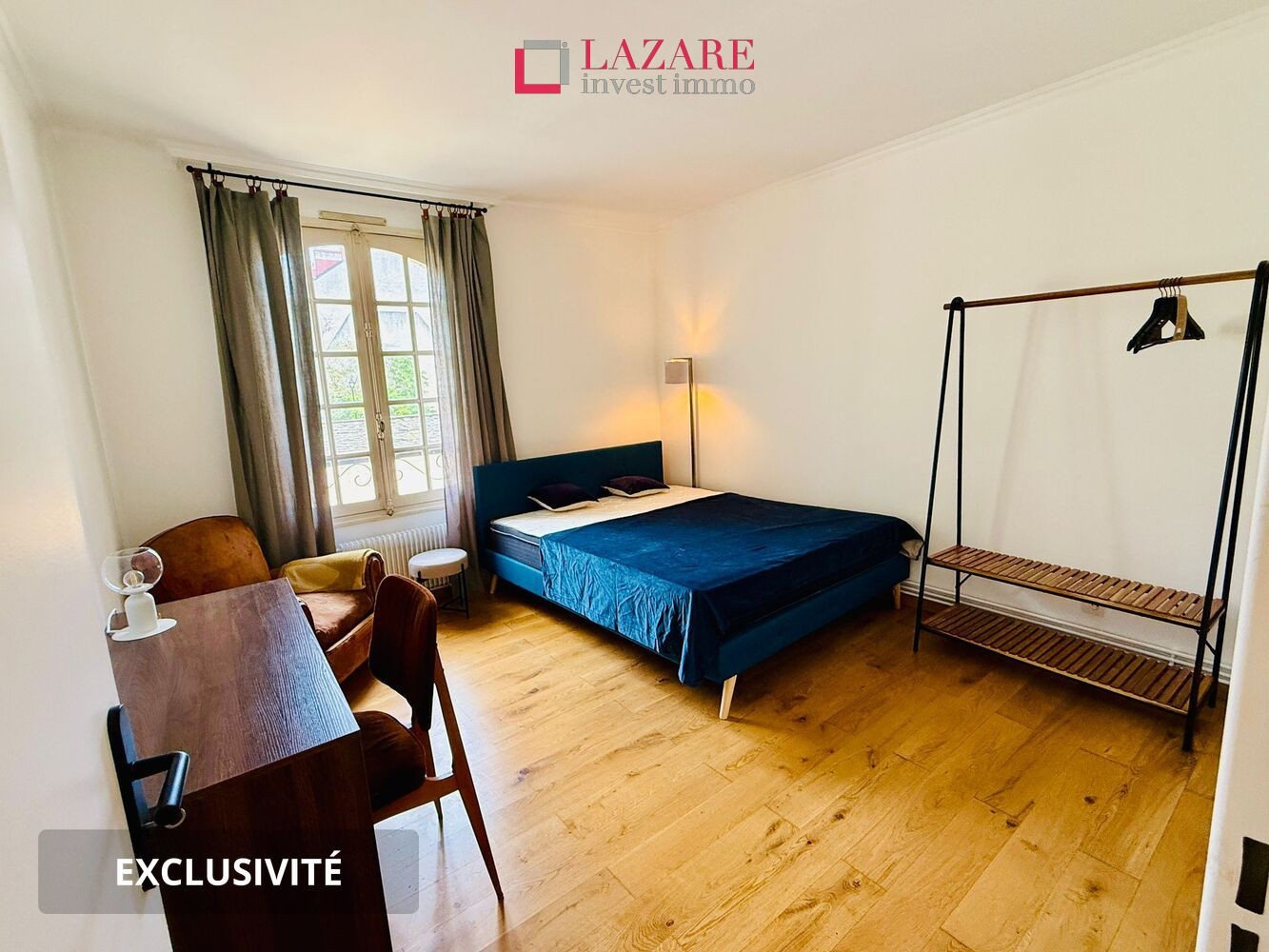 
                                                Location
                                                 A LOUER T4 meublé refait à neuf avec parking