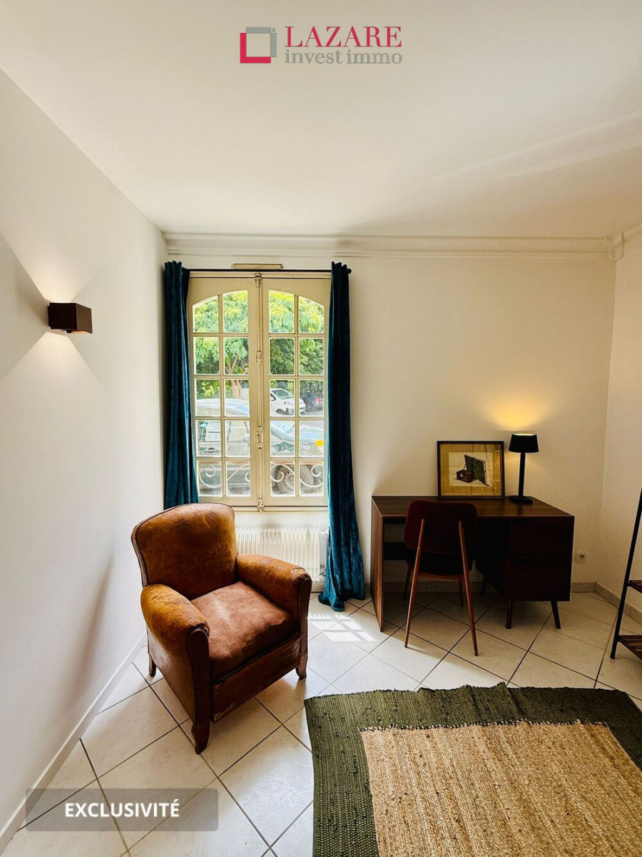 
                                                Location
                                                 A LOUER T4 meublé refait à neuf avec parking