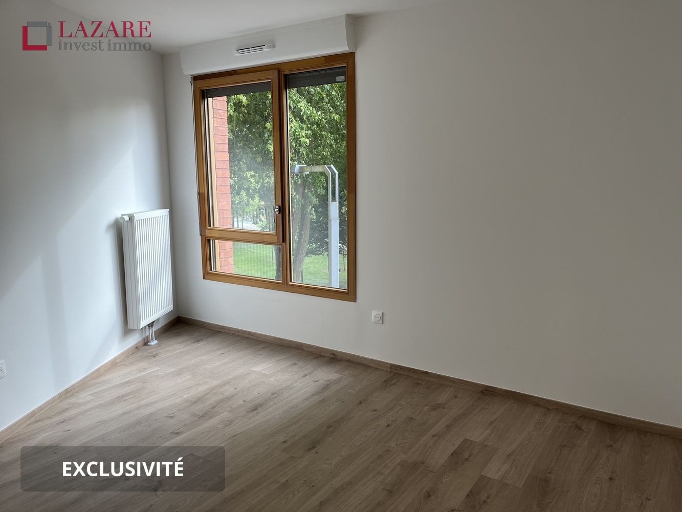 
                                                Location
                                                 A LOUER T4 neuf avec parking