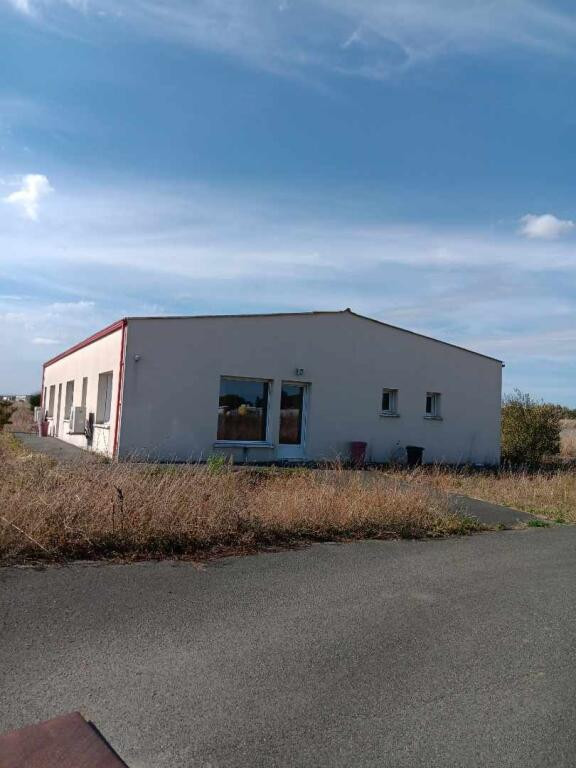 
                                                Location
                                                 À louer –Terrain Industriel de 1,8 hectares à Saint-Sauveur-d'Aunis – Charente-Maritime (17)