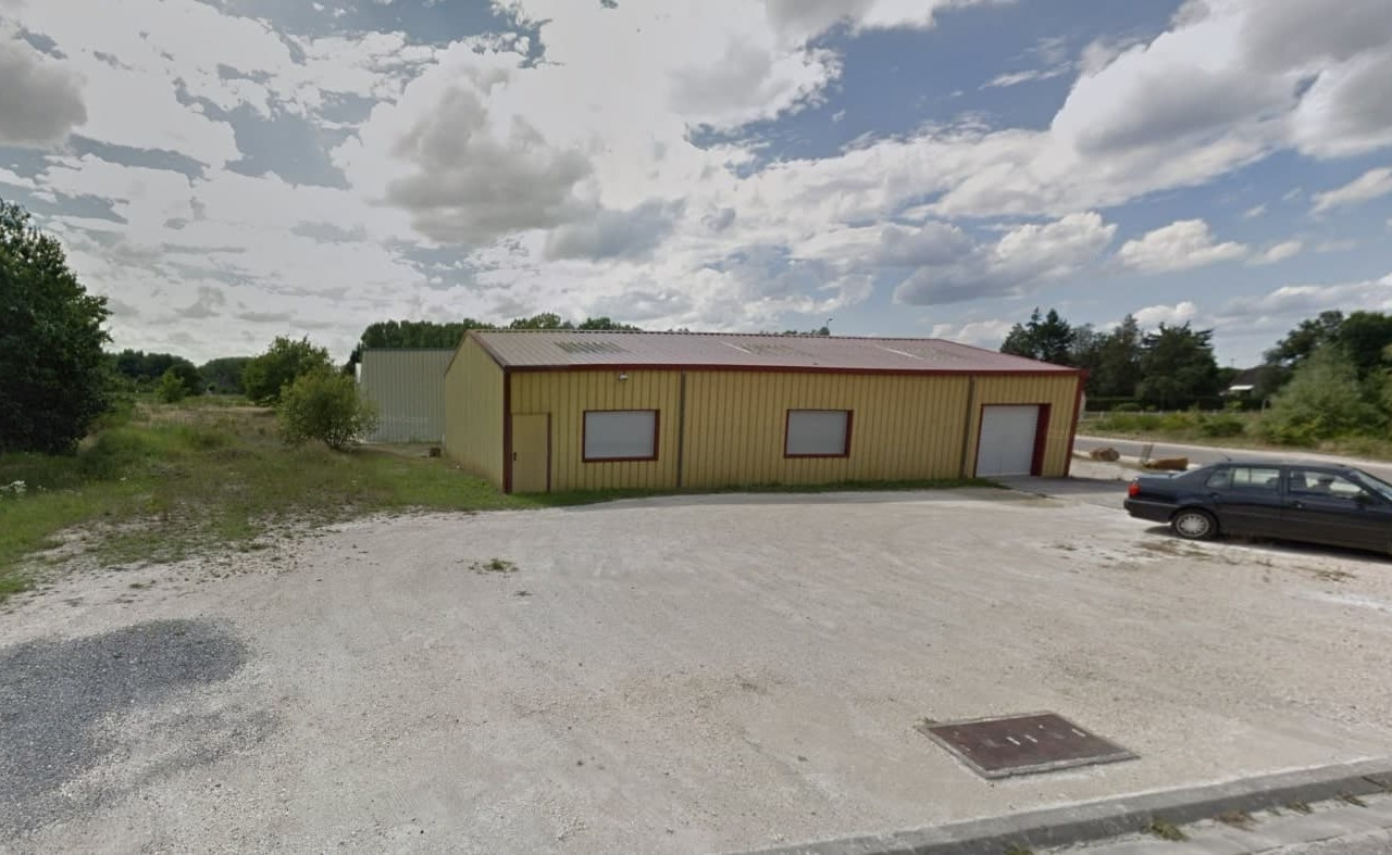 
                                                Vente
                                                 À louer - Terrain industriel de 30 000 m² proche de Bourges-Cher (18)