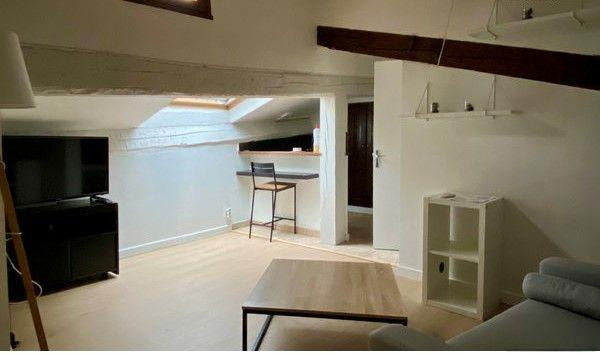 
                                                Location
                                                 A louer Très beau F2 au Raincy