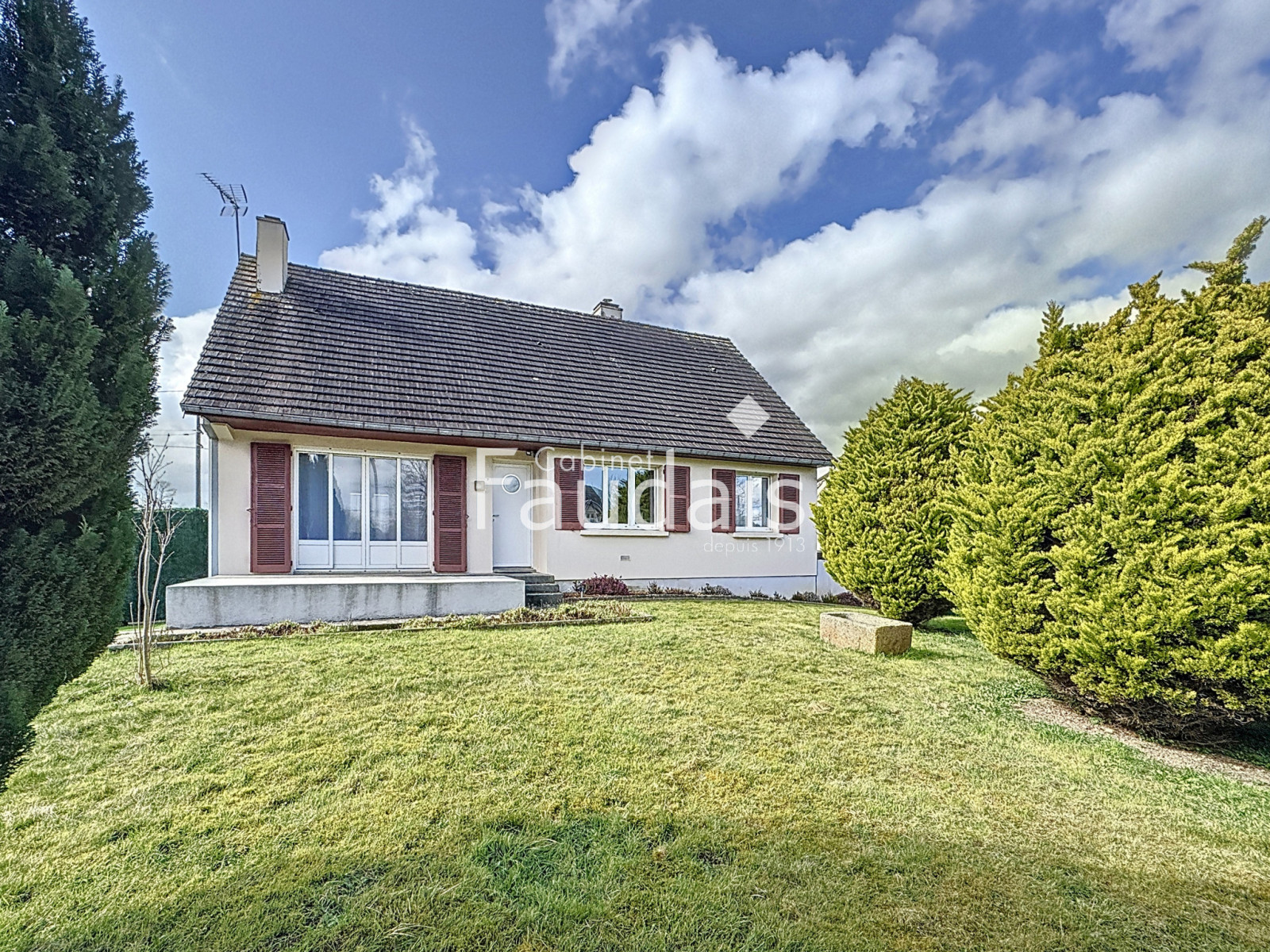 
                                                Vente
                                                 A PERIERS Maison avec vie de plain pied 