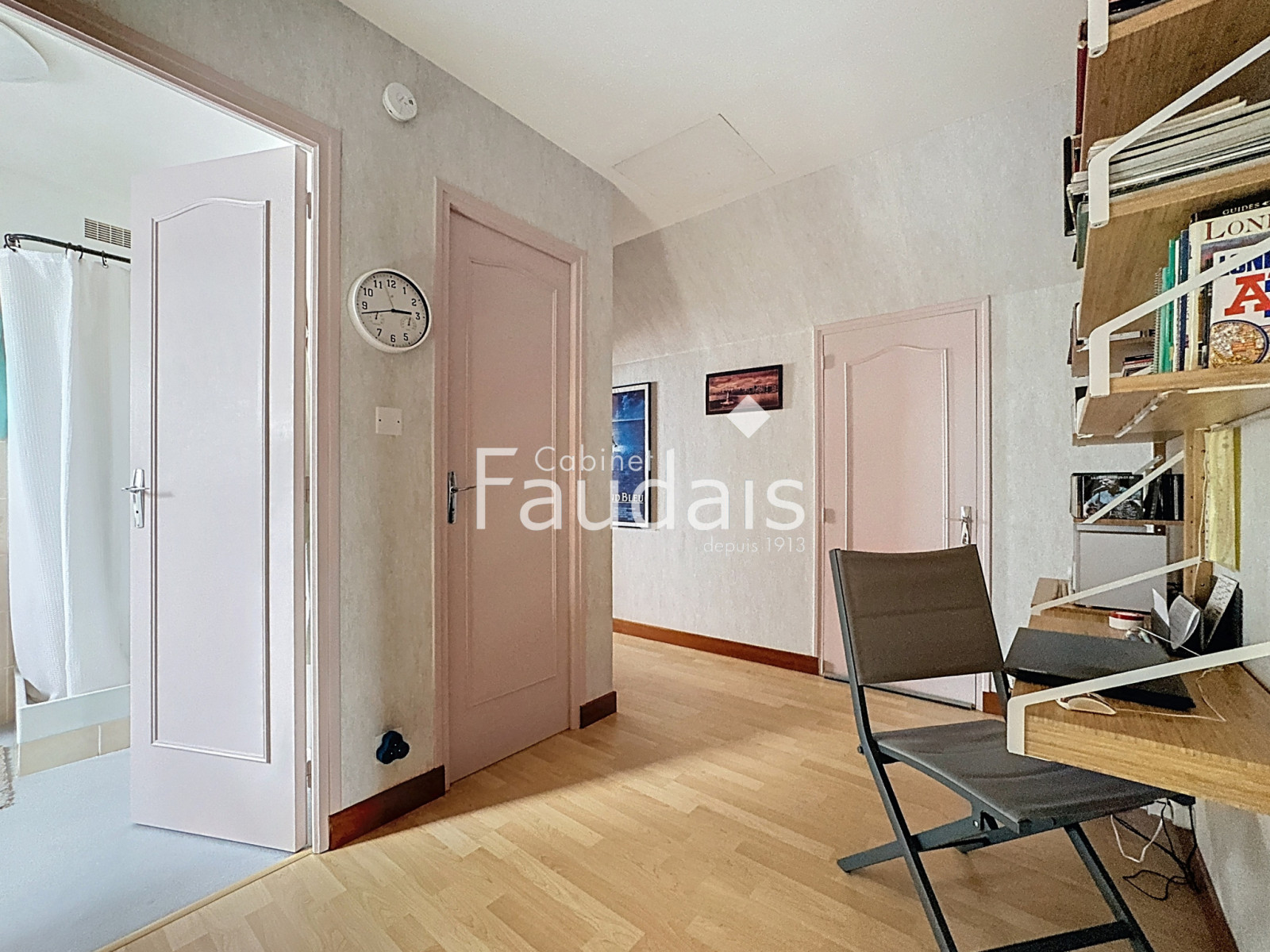 
                                                Vente
                                                 A PERIERS Maison avec vie de plain pied 