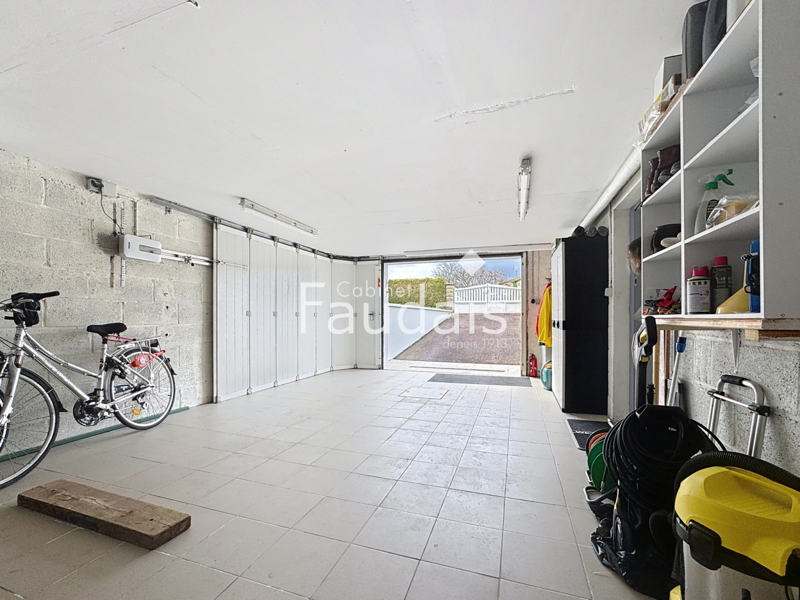 
                                                Vente
                                                 A PERIERS Maison avec vie de plain pied 