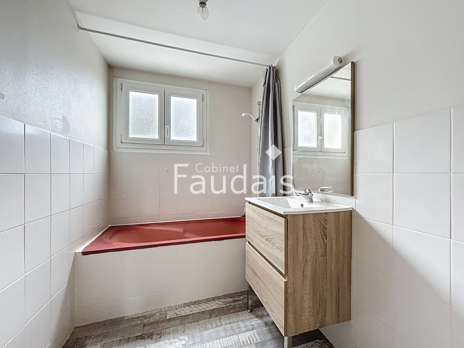 Location
                                                  A proximité des commerces et transports