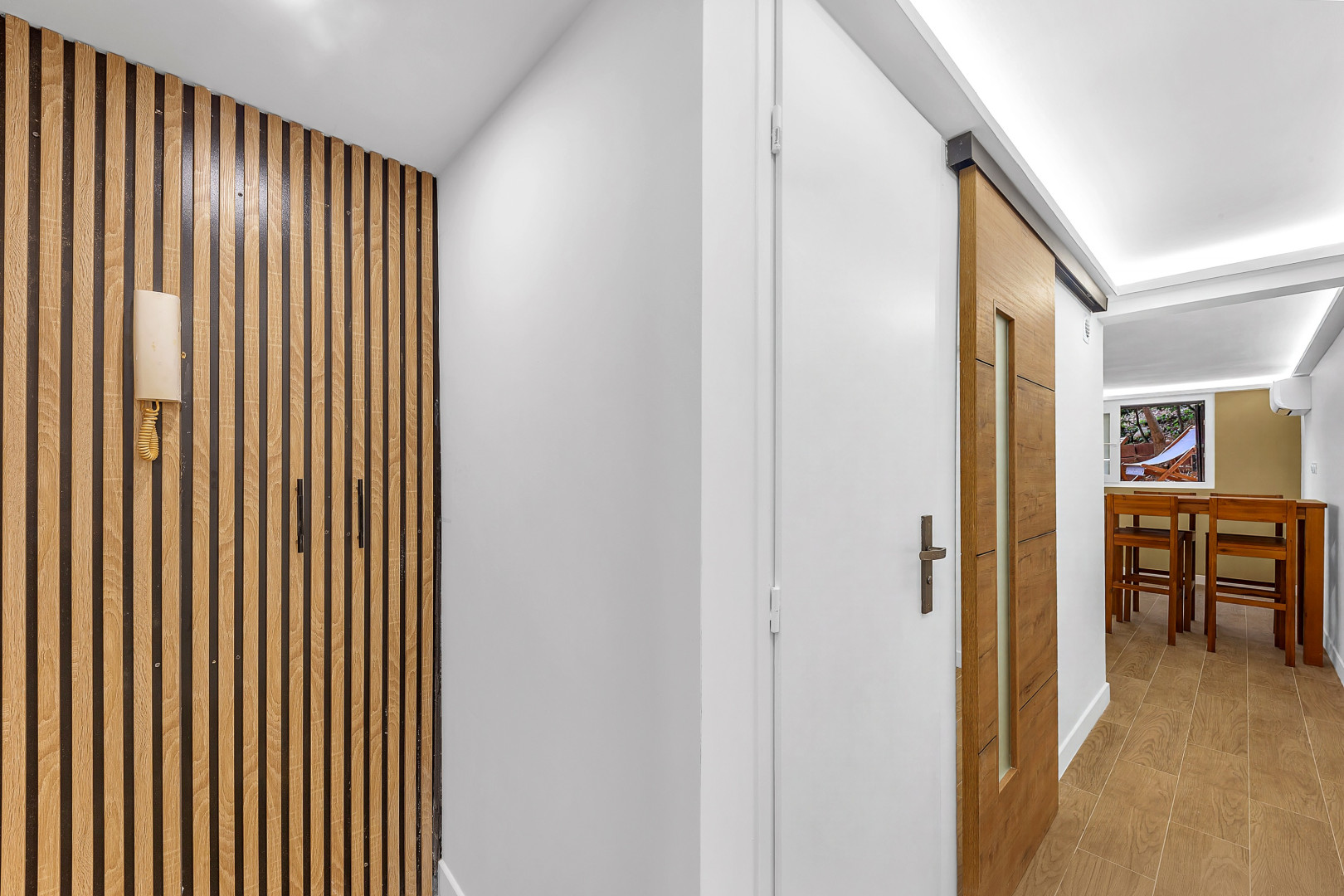 
                                                Vente
                                                 À quelques minutes de l’IUT, découvrez ce charmant studio entièrement rénové