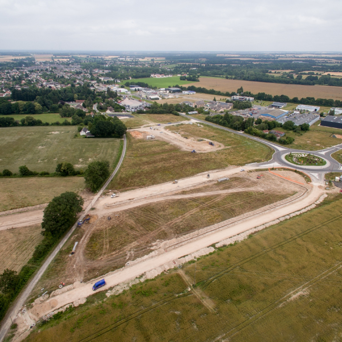 
                                                Vente
                                                 À vendre – 1,6 hectares de Terrains Industriels Site Clés en Main à Aubigny-sur-Nère – Cher (18)