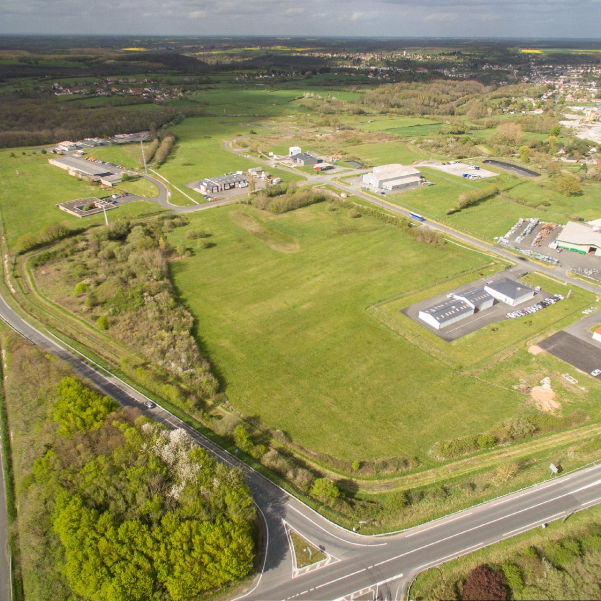 
                                                Vente
                                                 À vendre – 10 hectares de Terrains Industriels divisibles à partir de 2 500 m² à proximité de Châtea