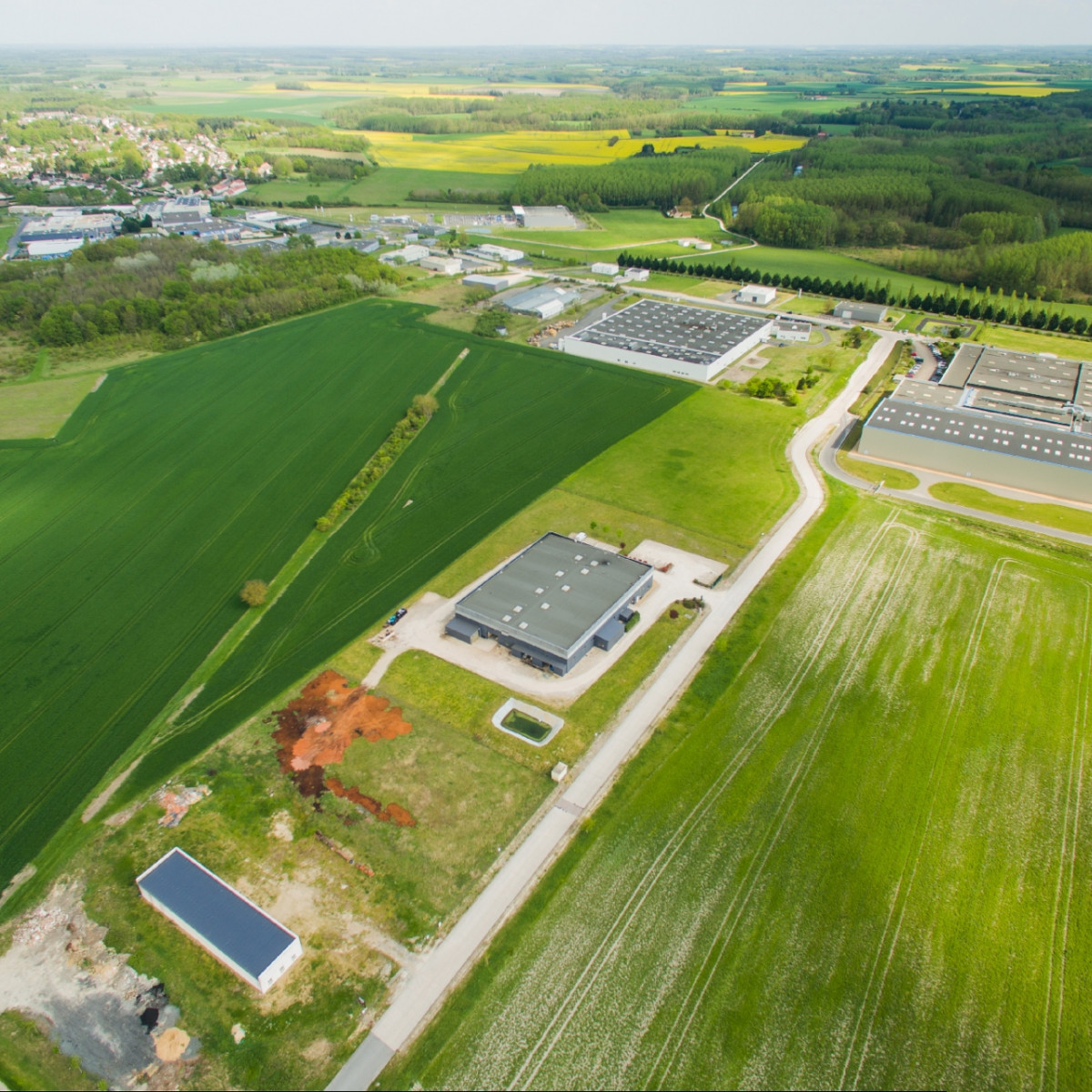 
                                                Vente
                                                 À vendre – 16,7 hectares de Terrains Industriels divisibles à proximité de Vierzon – Indre (36)