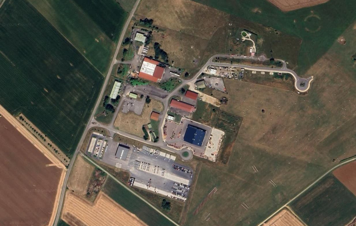 
                                                Vente
                                                 À vendre – 2 plateformes logistiques de 15 000 et 70 000 m² dans la zone d'activité d'Auzainvilliers – Vosges (88)