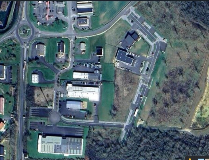 
                                                Vente
                                                 À vendre – 22 300 m² de terrains industriels à Quantilly – Cher (18)