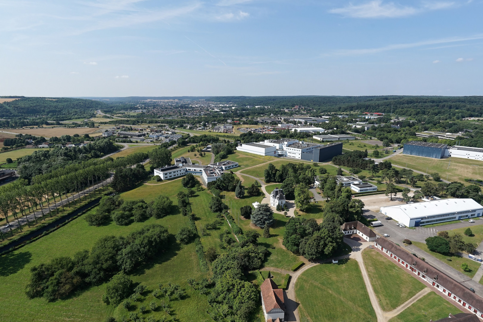 
                                                Vente
                                                 À vendre – 40 hectares de Terrains  Industriels dédiés à la santé sur le Pharma-Parc de Val-de-Reuil  – Eure (27)