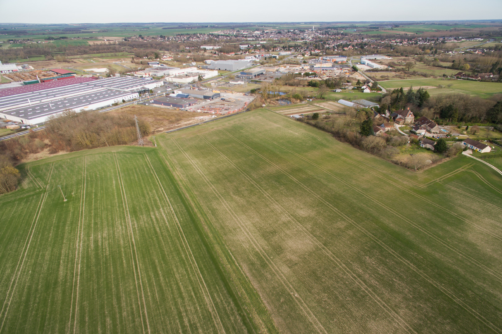 
                                                Vente
                                                 À vendre – 5,6 hectares de terrains Industriels à Châteauroux ouest – Indre (36)