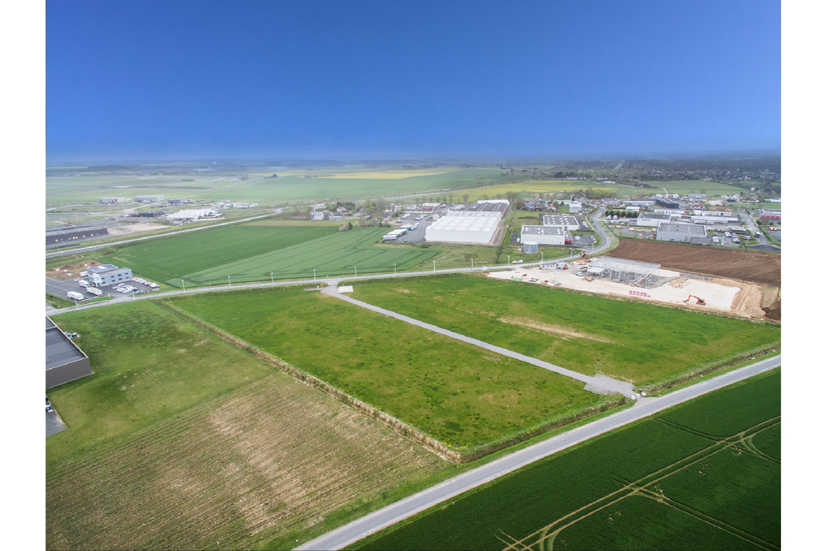 
                                                Vente
                                                 À vendre – 6,66 hectares de Terrains Industriels divisibles à proximité de Châteauroux – Indre (36)
