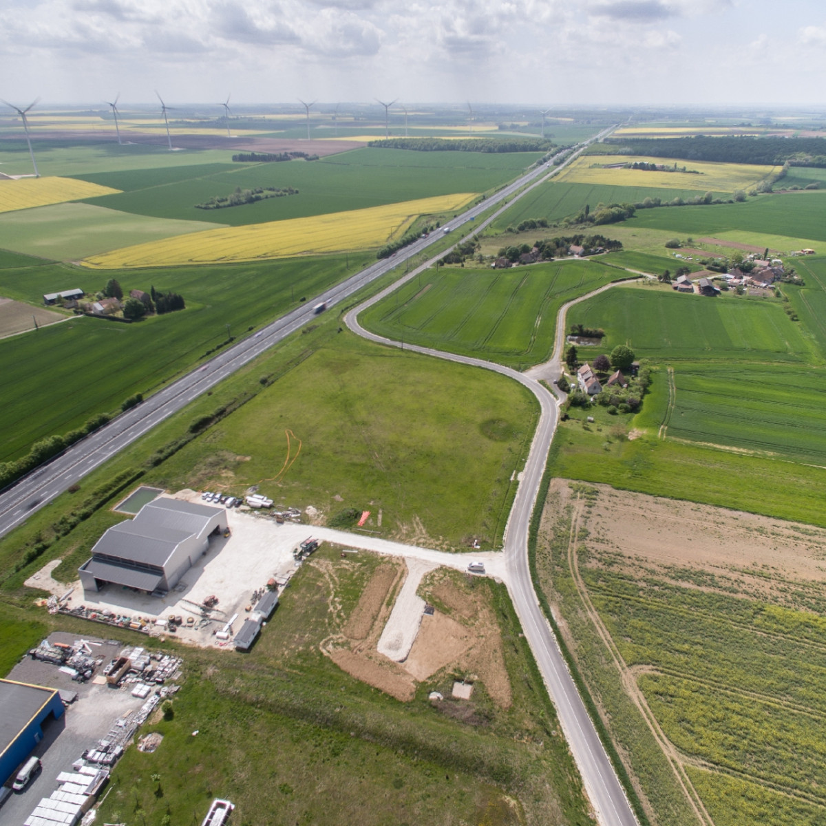 
                                                Vente
                                                 À vendre – 9,4 hectares de Terrains Industriels à proximité de Vierzon – Cher (18)