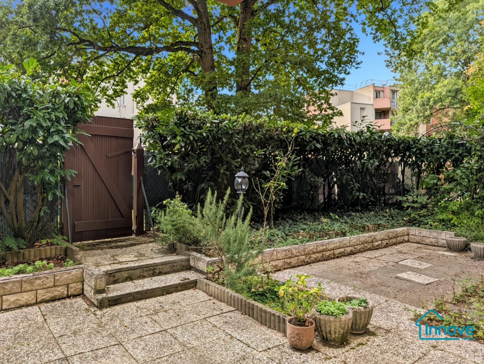 
                                                Vente
                                                 À vendre à Champs-Sur-Marne – Duplex 5 pièces lumineux av