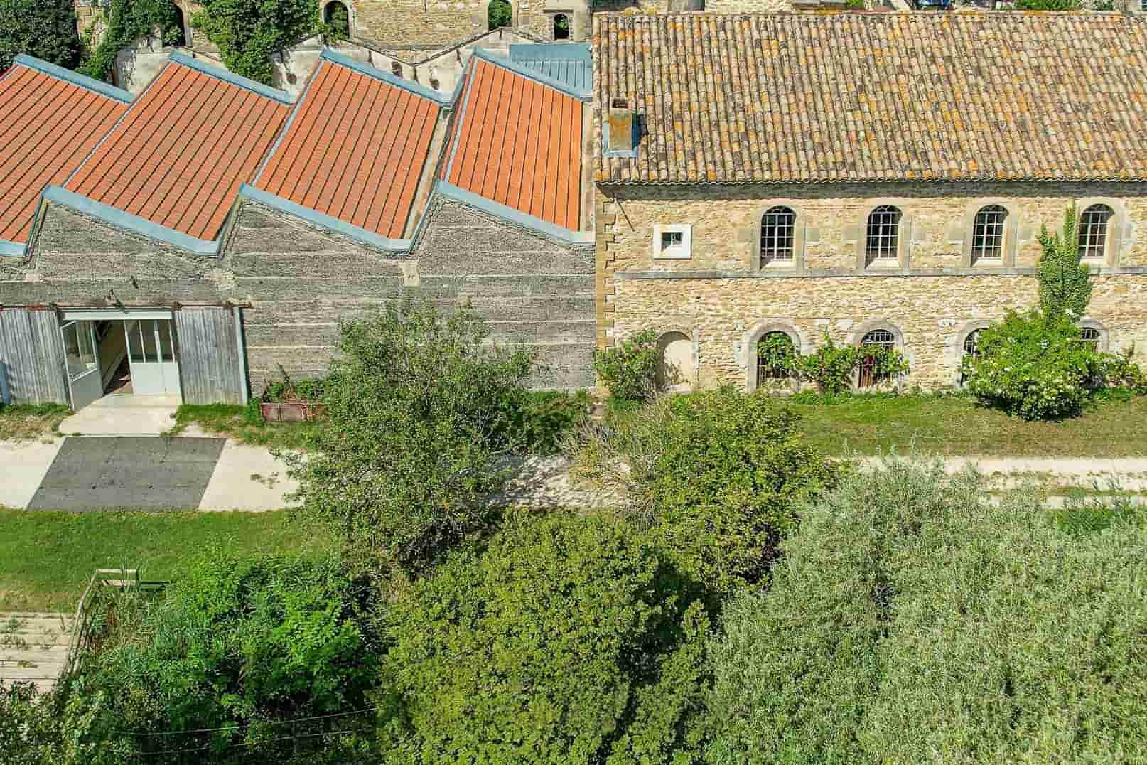 
                                                Vente
                                                 À Vendre – Ancienne Manufacture à usage événementiel à Entraigues-sur-la-Sorgue – Vaucluse (84)