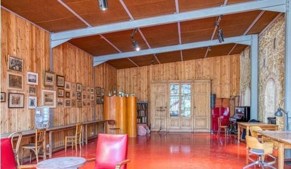 
                                                Vente
                                                 À Vendre – Ancienne Manufacture à usage événementiel à Entraigues-sur-la-Sorgue – Vaucluse (84)