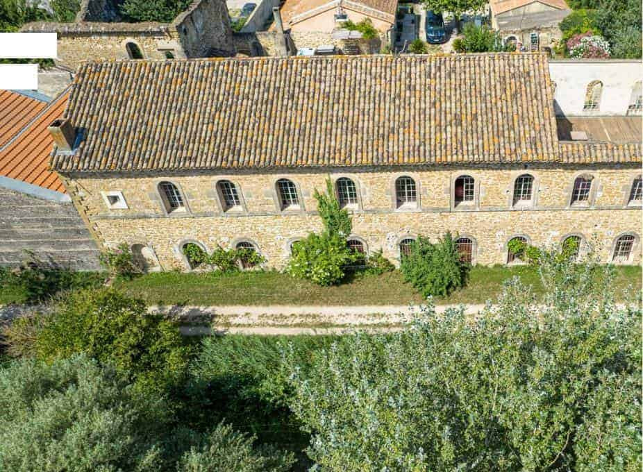 
                                                Vente
                                                 À Vendre – Ancienne Manufacture à usage événementiel à Entraigues-sur-la-Sorgue – Vaucluse (84)