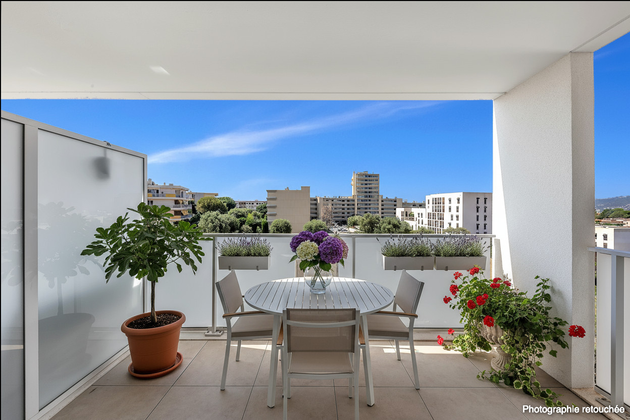 
                                                Vente
                                                 À vendre – Antibes – 2 pièces lumineux avec terrasse, garage, au calme absolu – Idéal investisseur ou premier achat