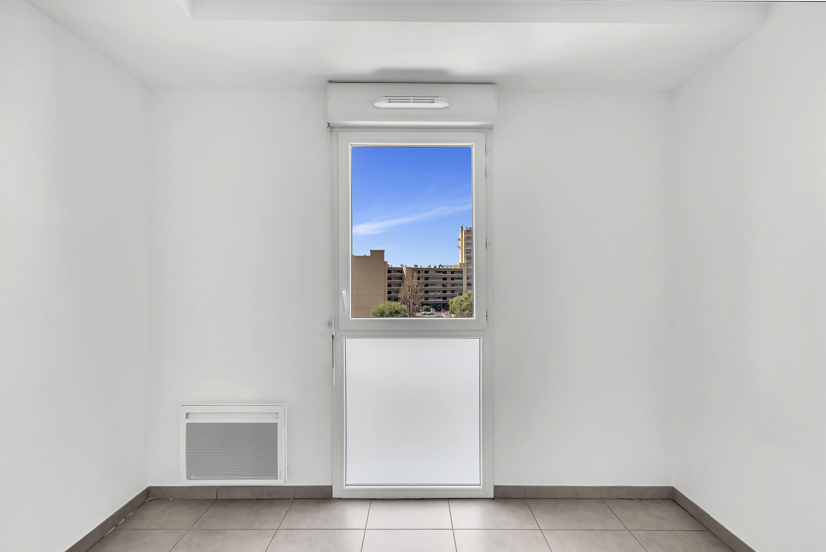 
                                                Vente
                                                 À vendre – Antibes – 2 pièces lumineux avec terrasse, garage, au calme absolu – Idéal investisseur ou premier achat