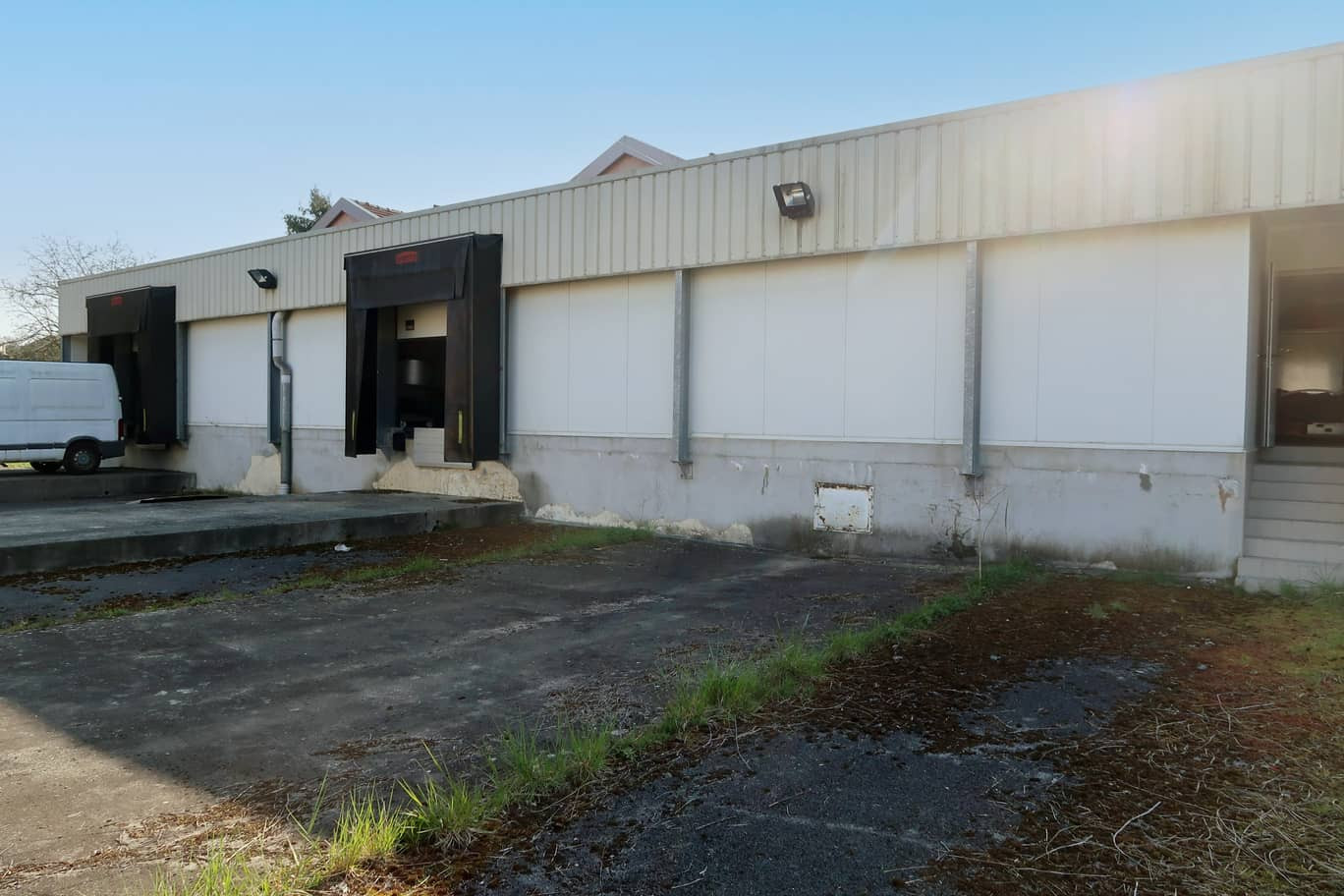 
                                                Vente
                                                 À vendre – Bâtiment Agroalimentaire de 1 600 m² à Charleville-Mézières – Ardennes (08)